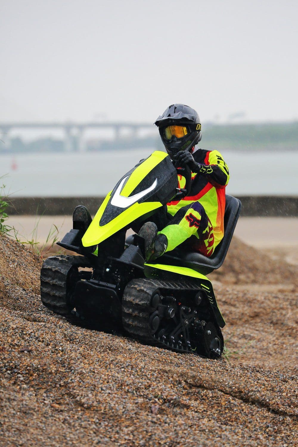 Gamyklinė 72 V ličio baterijų sniego motociklas elektrinė vikšrinė transporto priemonė